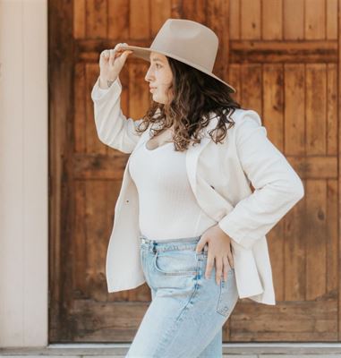 Find de perfekte bluser til din kropstype